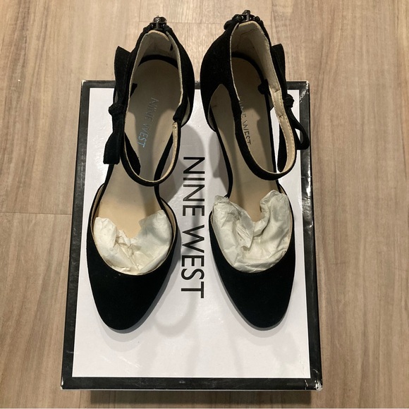 NINE WEST HOWLEY BLACK SUEDE SIZE 7 BNIB ANKLE STRAP STUNNING EVENING PUMP HEEL - Picture 3 of 13